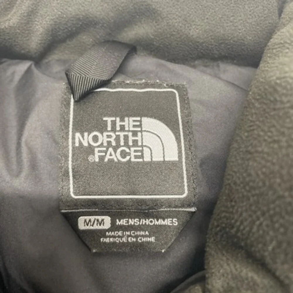 The North Face 550 Down Fill Puffer Vest - Black Men's Size Medium